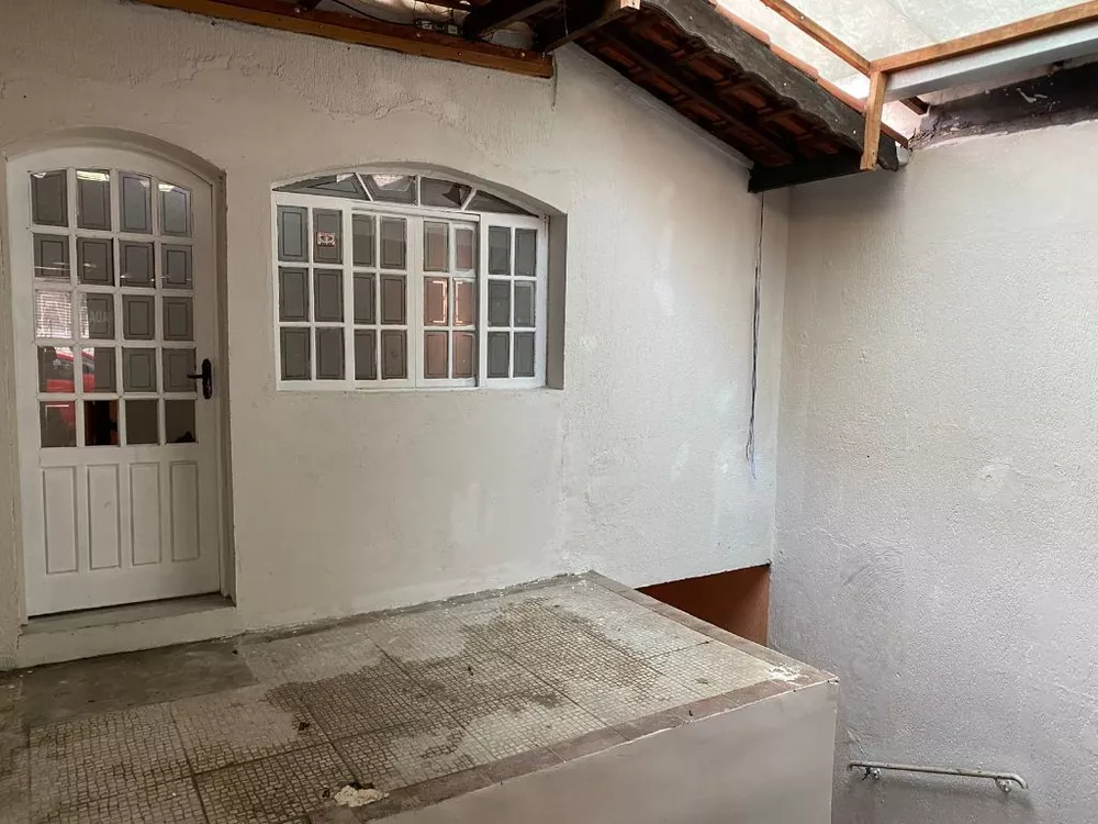 Sobrado para alugar com 2 quartos, 150m² - Foto 2