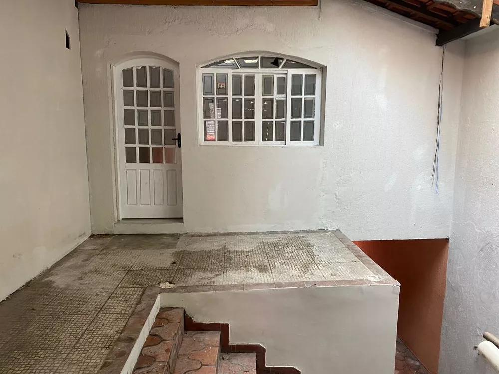 Sobrado para alugar com 2 quartos, 150m² - Foto 3