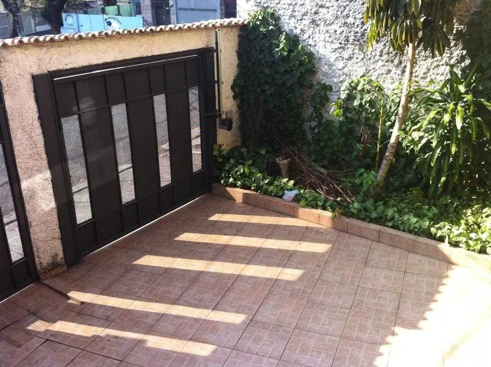 Sobrado à venda com 3 quartos, 164m² - Foto 1