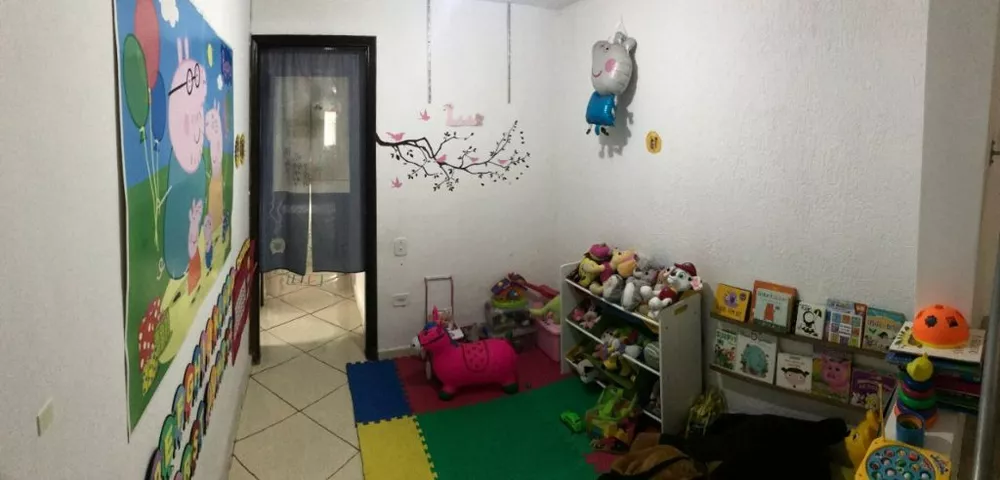 Casa à venda com 3 quartos, 120m² - Foto 2