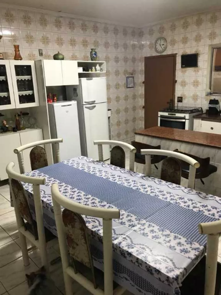 Sobrado à venda com 3 quartos, 180m² - Foto 2