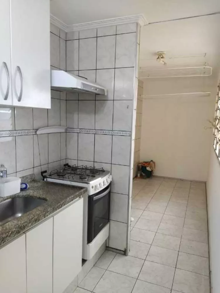 Apartamento à venda com 3 quartos, 80m² - Foto 3