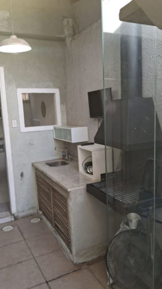 Casa à venda com 2 quartos, 151m² - Foto 7