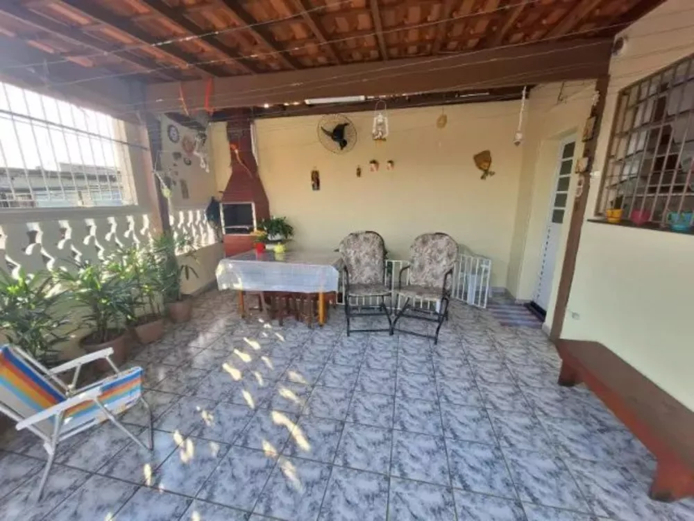 Casa à venda com 3 quartos, 110m² - Foto 4