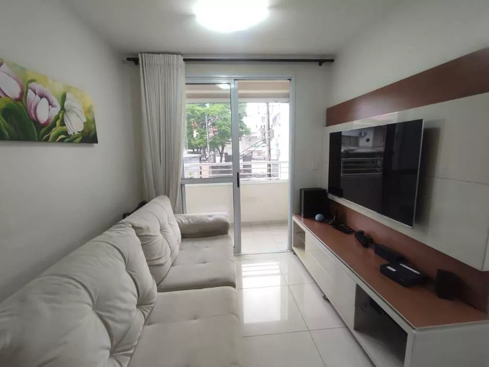 Apartamento à venda com 2 quartos, 67m² - Foto 1