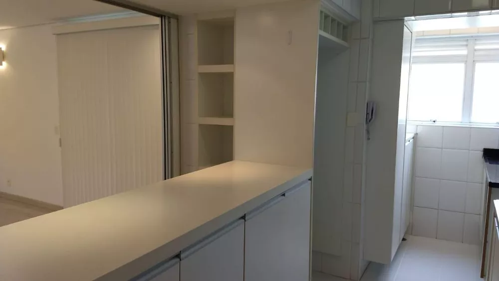 Apartamento à venda com 2 quartos, 85m² - Foto 3