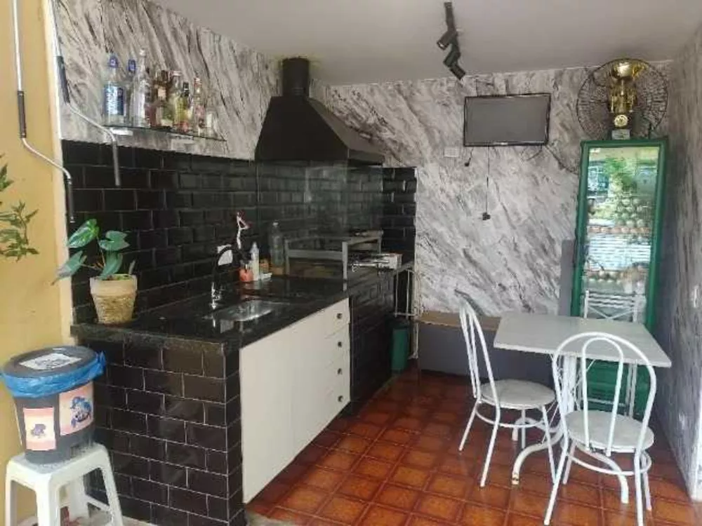 Sobrado à venda com 3 quartos, 199m² - Foto 2