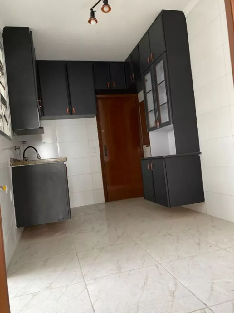 Apartamento à venda com 3 quartos, 109m² - Foto 4