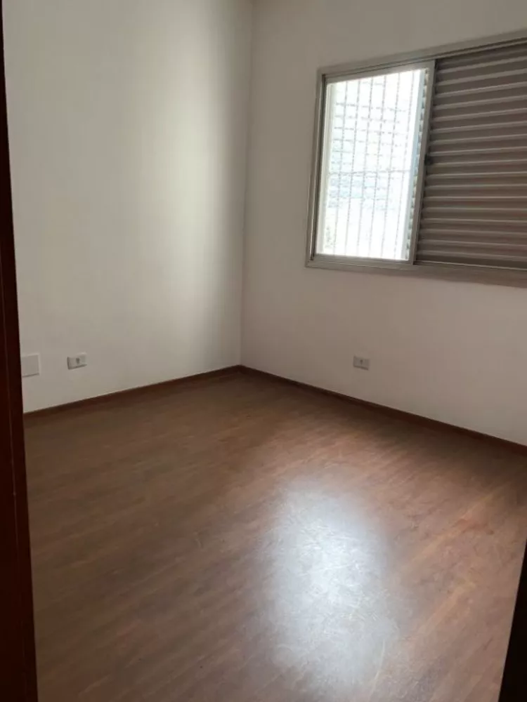 Apartamento à venda com 3 quartos, 109m² - Foto 2