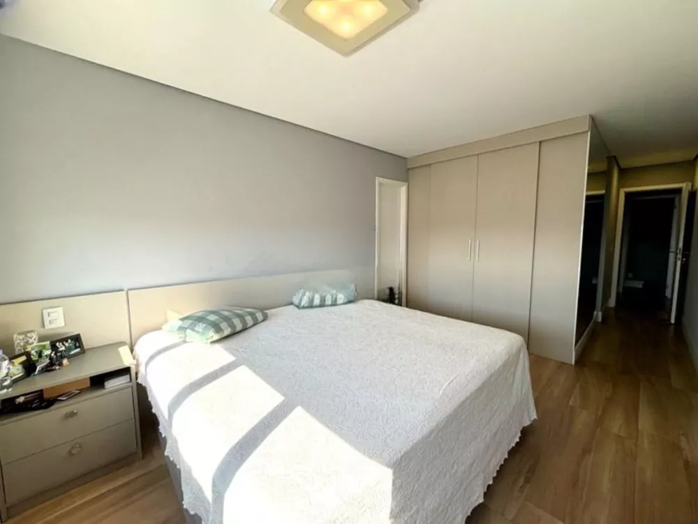 Apartamento à venda com 3 quartos, 194m² - Foto 7