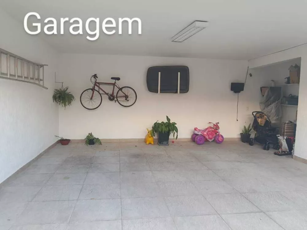 Casa à venda com 3 quartos, 280m² - Foto 2