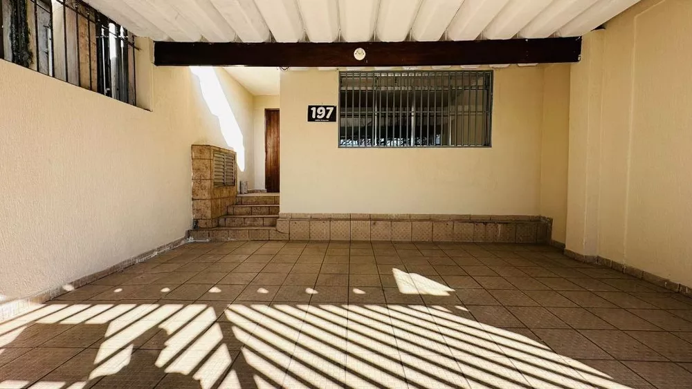 Sobrado à venda com 3 quartos, 130m² - Foto 2