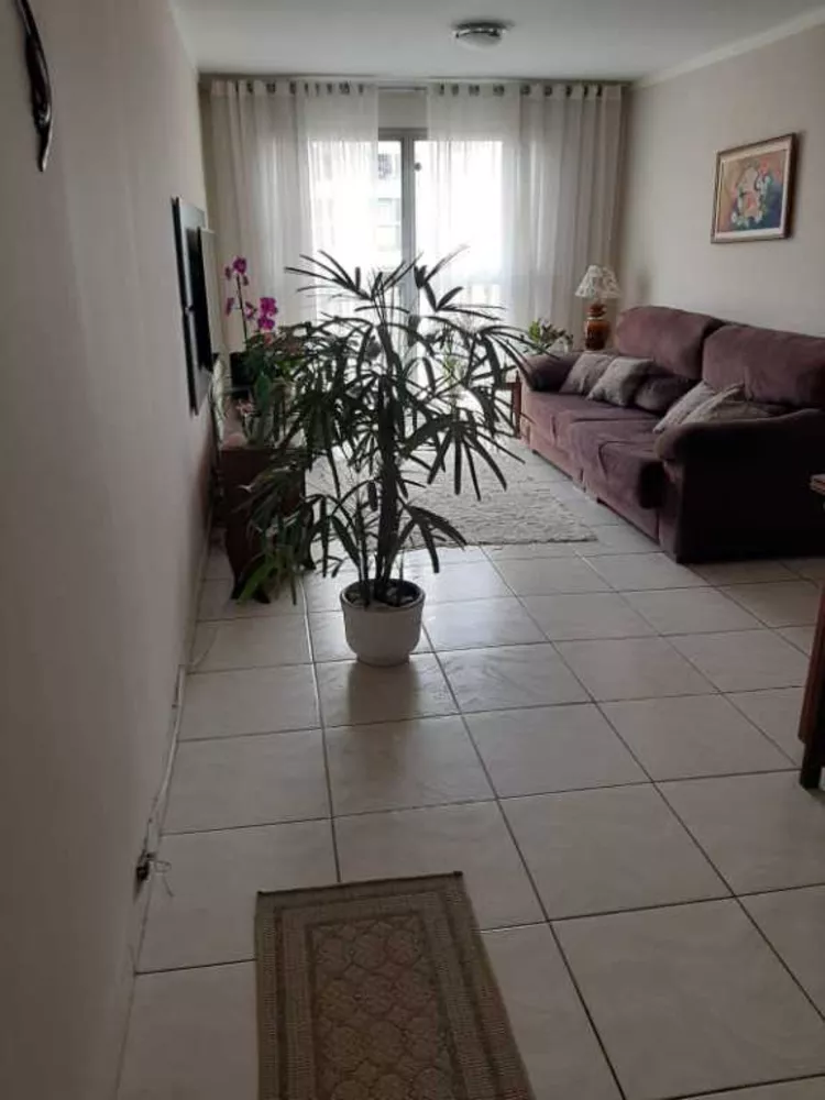 Apartamento à venda com 3 quartos, 80m² - Foto 1