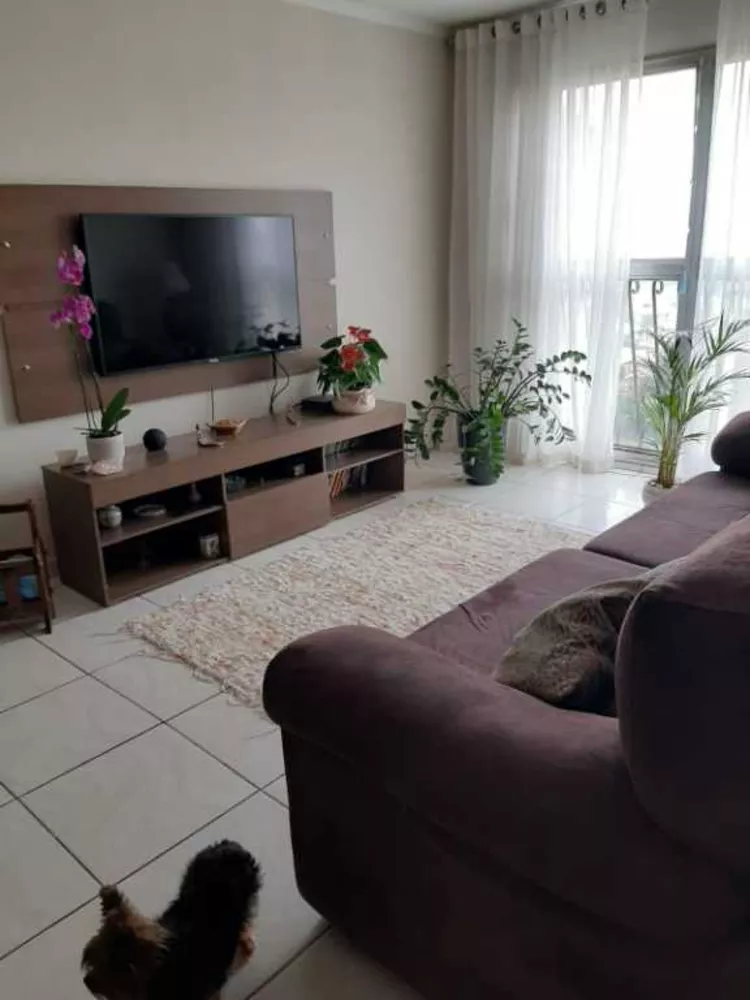 Apartamento à venda com 3 quartos, 80m² - Foto 2