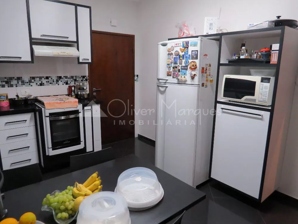 Apartamento à venda com 3 quartos, 188m² - Foto 3