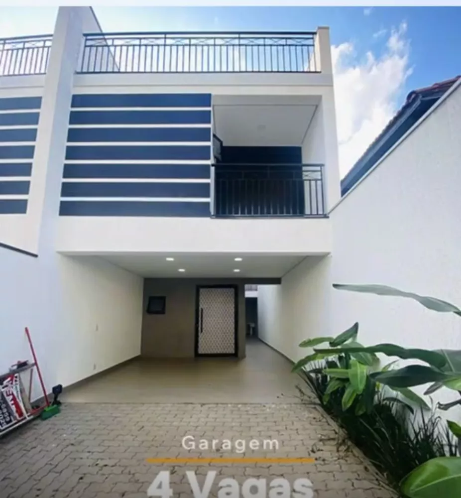 Sobrado à venda com 3 quartos, 188m² - Foto 1