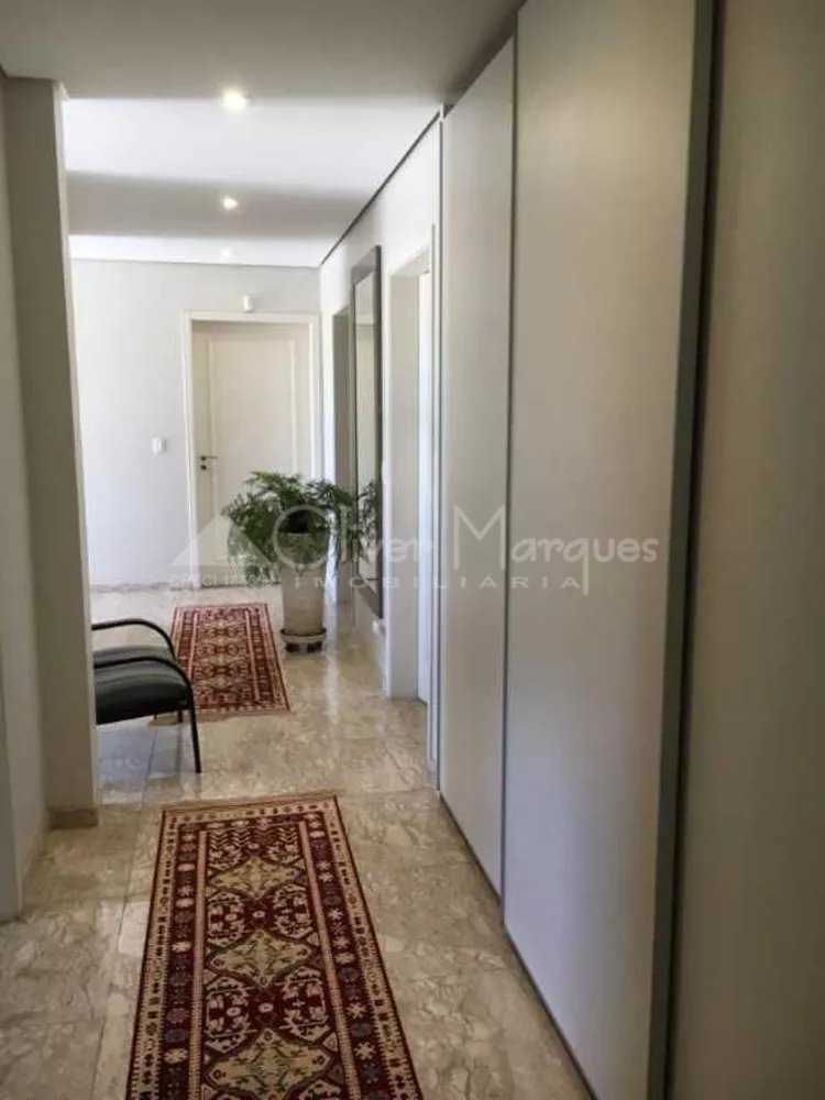 Sobrado à venda com 4 quartos, 600m² - Foto 5