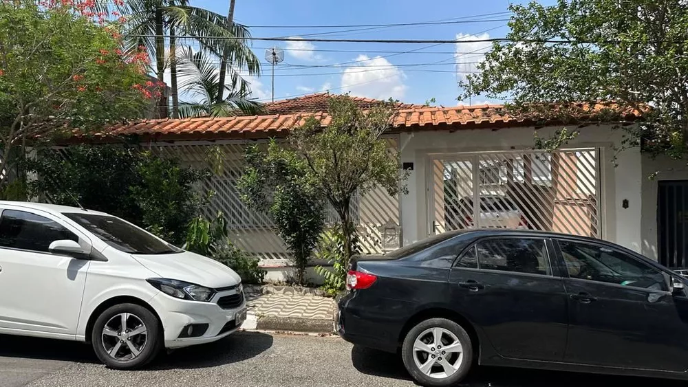 Casa à venda com 4 quartos, 150m² - Foto 2