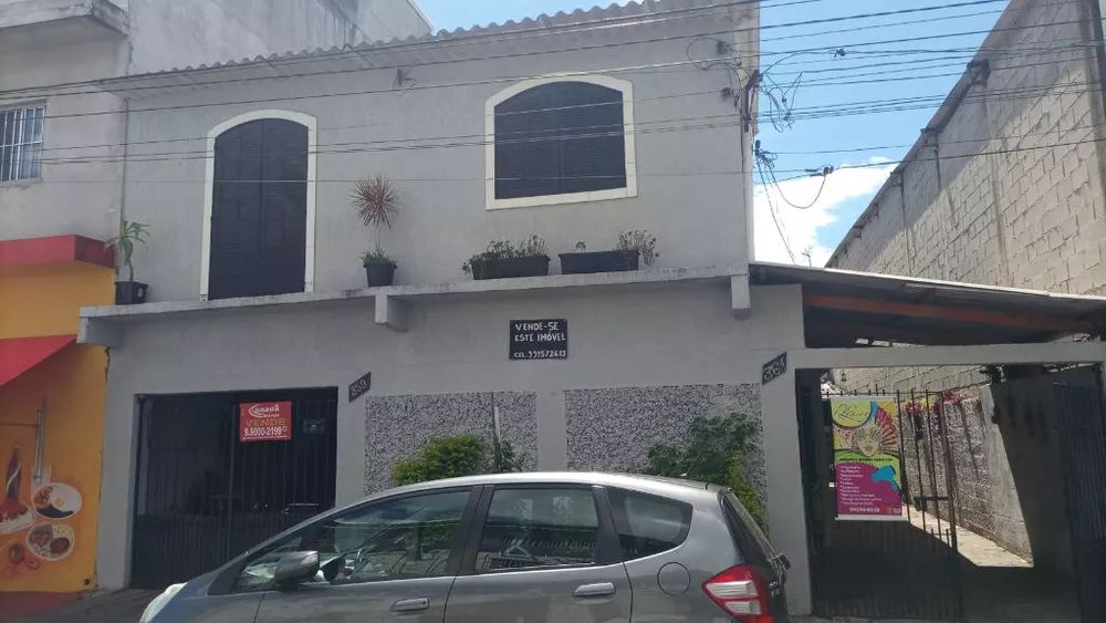 Casa à venda com 6 quartos, 300m² - Foto 1