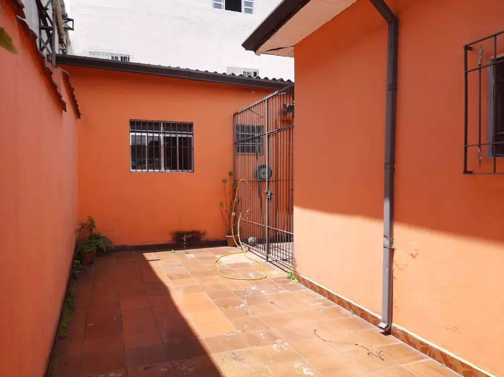 Casa à venda com 2 quartos, 125m² - Foto 3