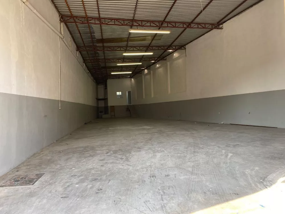 Depósito-Galpão-Armazém para alugar, 300m² - Foto 1