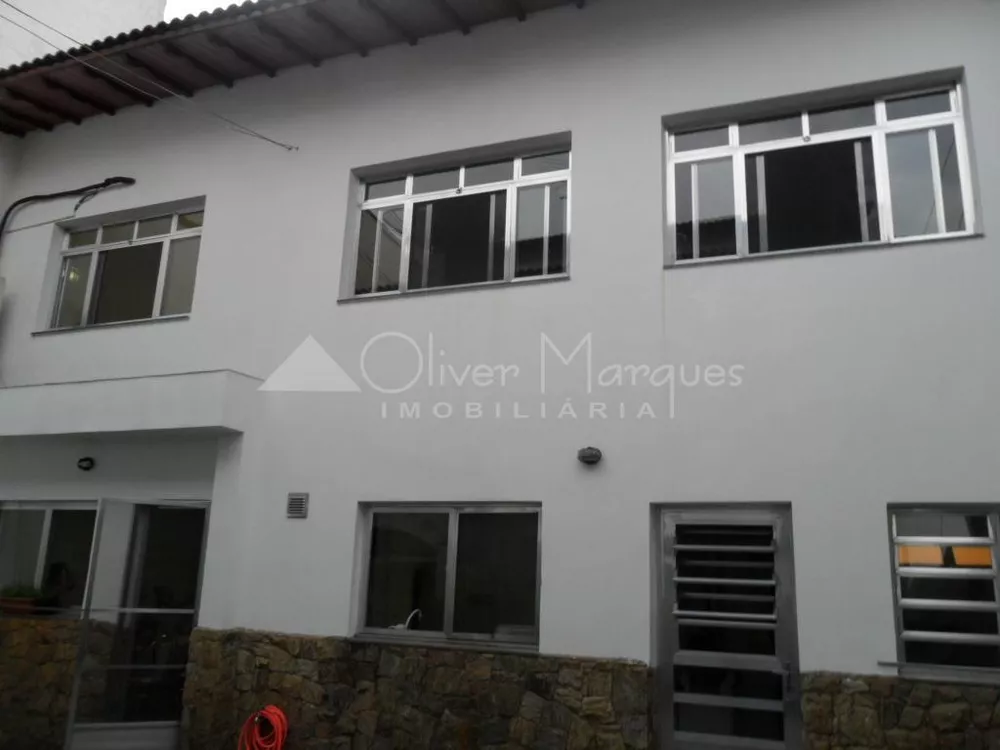 Sobrado à venda com 4 quartos, 385m² - Foto 3