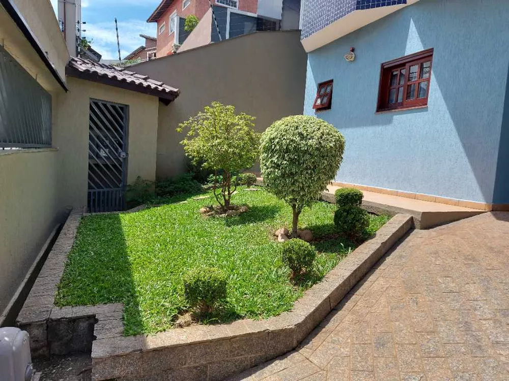 Casa à venda com 5 quartos, 302m² - Foto 2