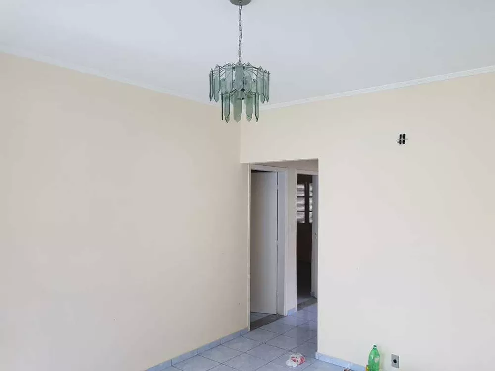 Casa à venda com 2 quartos, 180m² - Foto 3