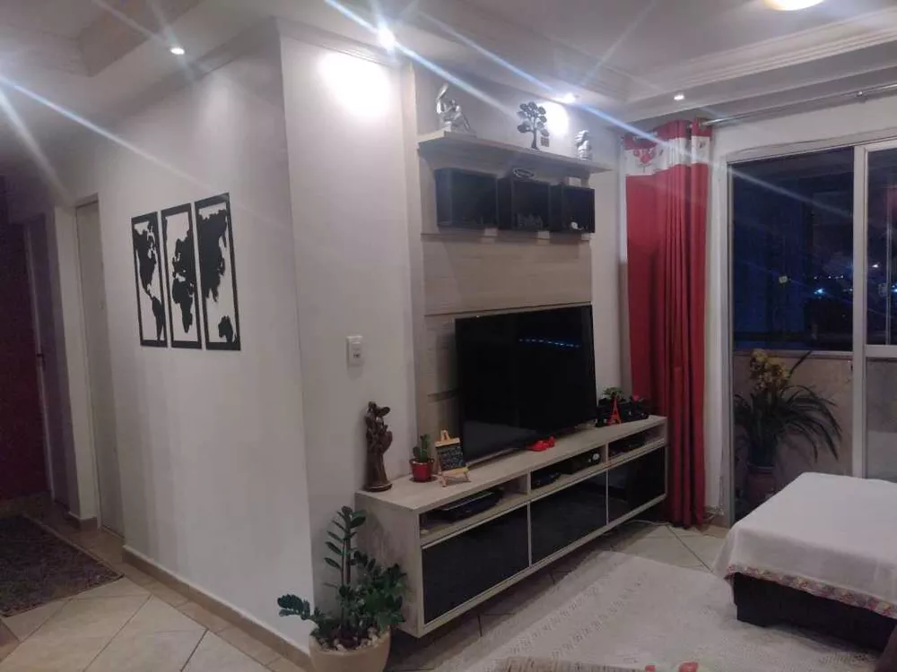 Apartamento à venda com 3 quartos, 65m² - Foto 2