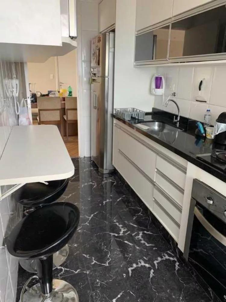 Apartamento à venda com 3 quartos, 74m² - Foto 4