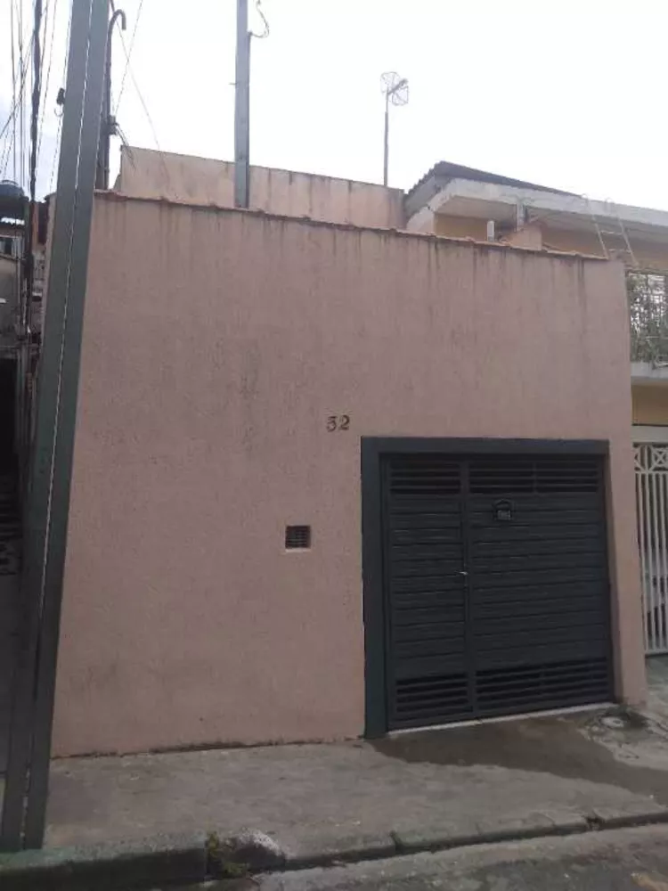 Sobrado à venda com 3 quartos, 150m² - Foto 1