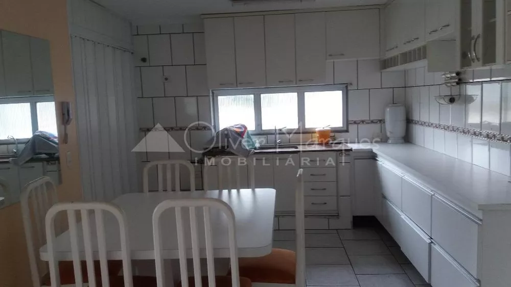 Apartamento à venda com 3 quartos, 80m² - Foto 4