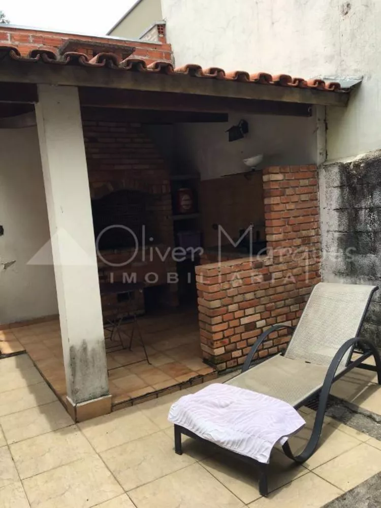 Casa à venda com 3 quartos, 160m² - Foto 7