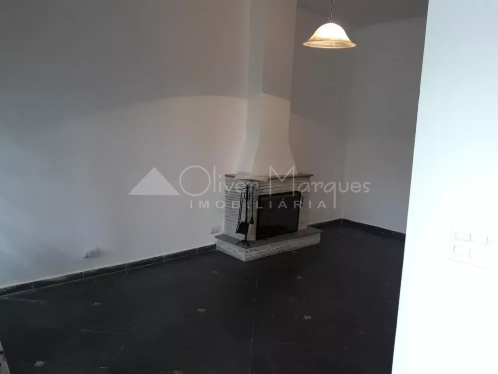 Sobrado à venda com 3 quartos, 260m² - Foto 2