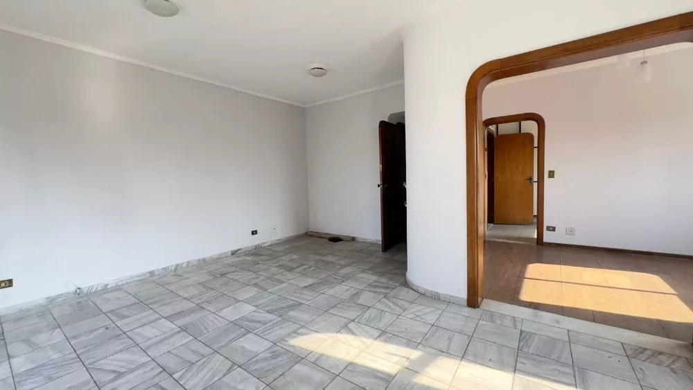 Apartamento à venda com 3 quartos, 125m² - Foto 3