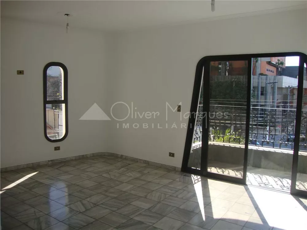 Apartamento à venda com 3 quartos, 125m² - Foto 1