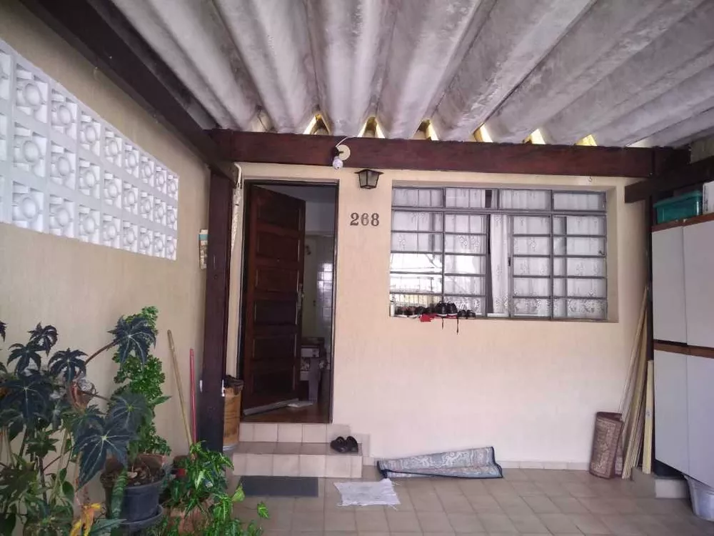 Casa à venda com 2 quartos, 79m² - Foto 1