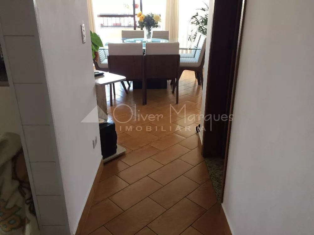 Apartamento à venda com 5 quartos, 140m² - Foto 6