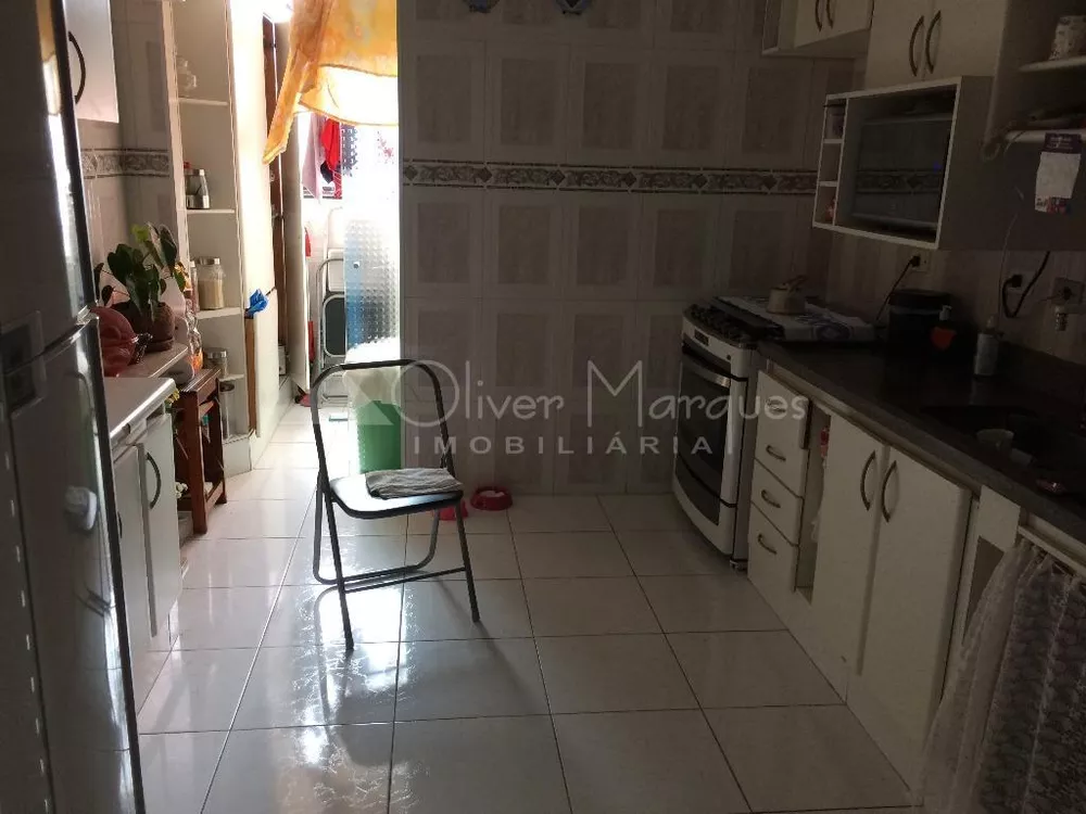 Apartamento à venda com 5 quartos, 140m² - Foto 2