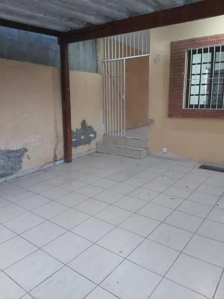 Sobrado à venda com 3 quartos, 180m² - Foto 4