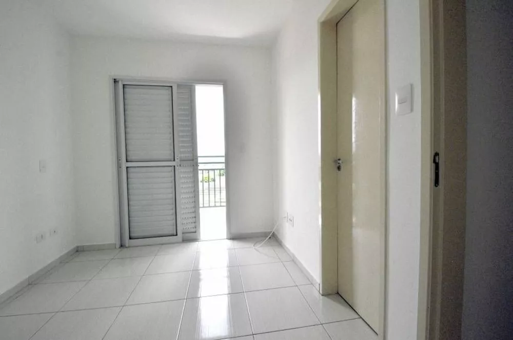 Apartamento à venda com 3 quartos, 74m² - Foto 2