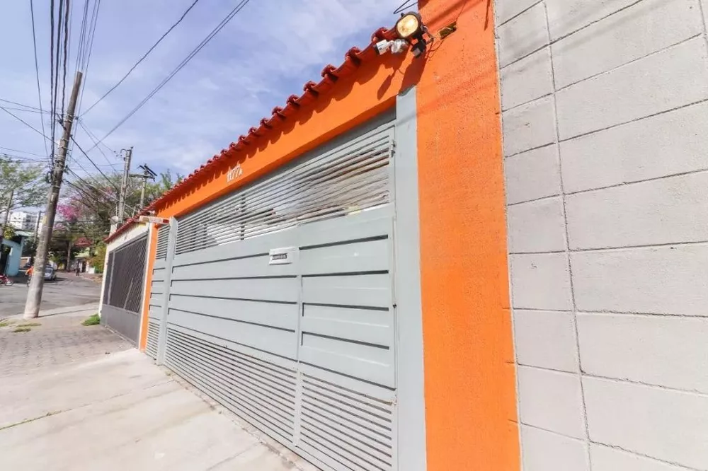 Sobrado à venda com 4 quartos, 160m² - Foto 2