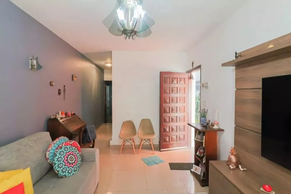 Sobrado à venda com 4 quartos, 160m² - Foto 4