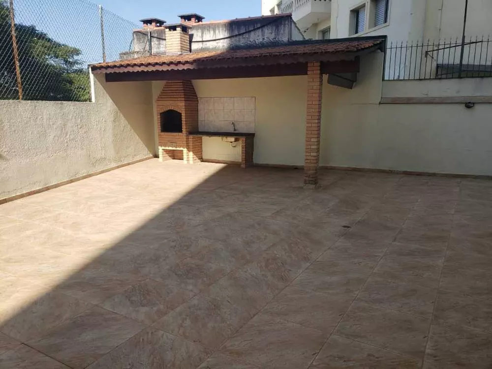 Apartamento à venda com 3 quartos, 74m² - Foto 2