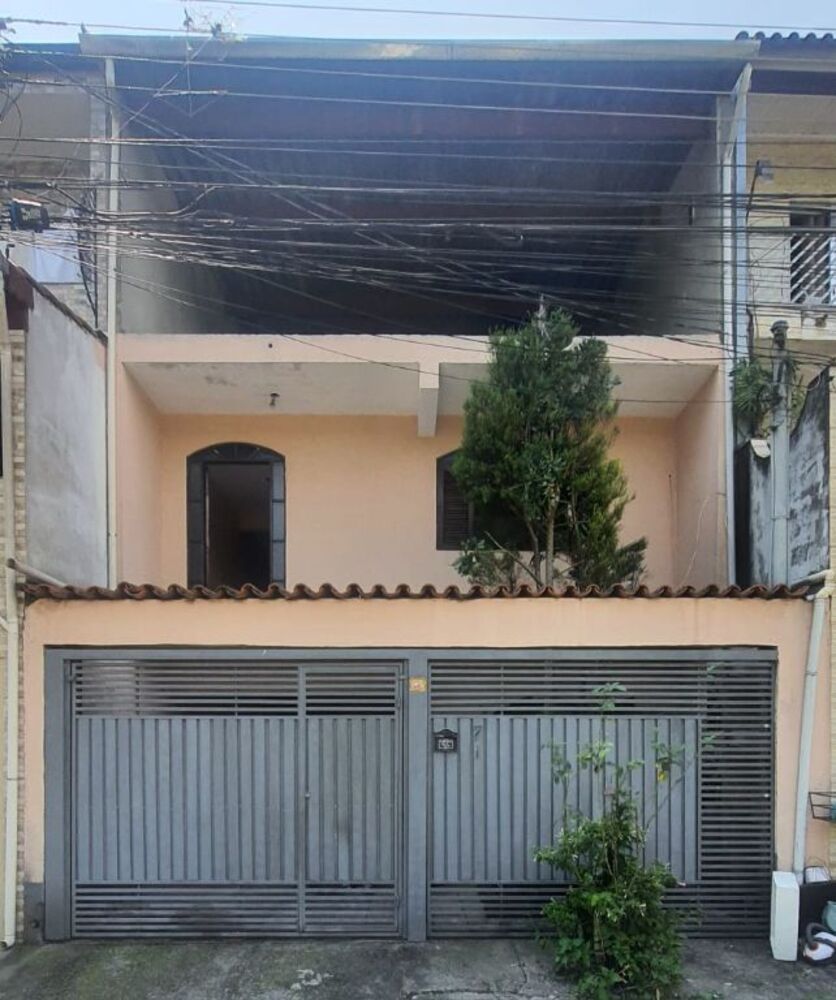 Sobrado à venda com 1 quarto, 140m² - Foto 1