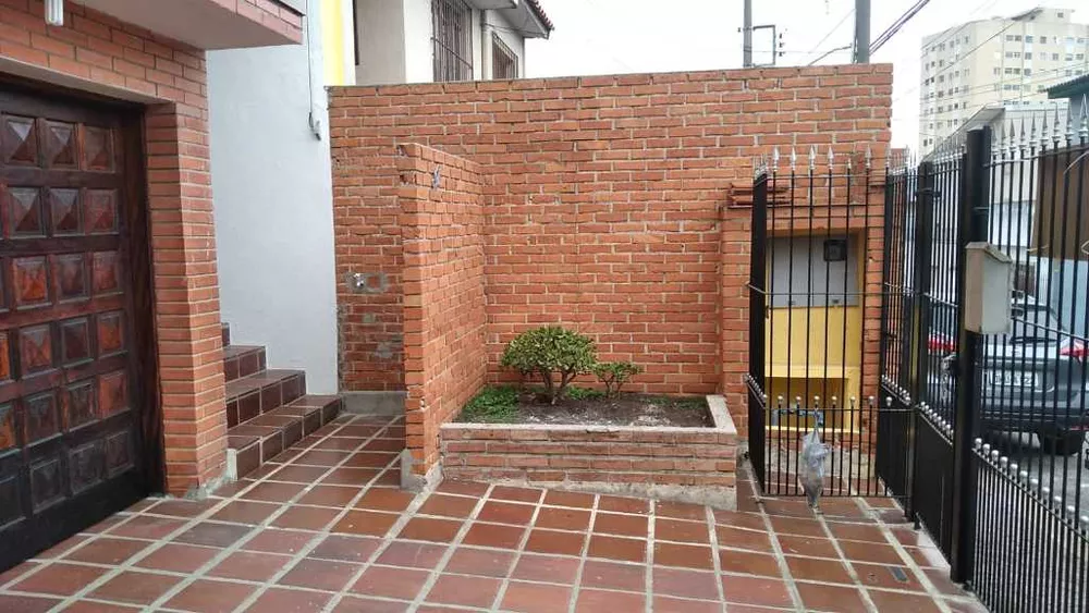 Casa à venda com 3 quartos, 180m² - Foto 3