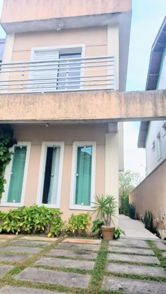 Sobrado à venda com 3 quartos, 117m² - Foto 1