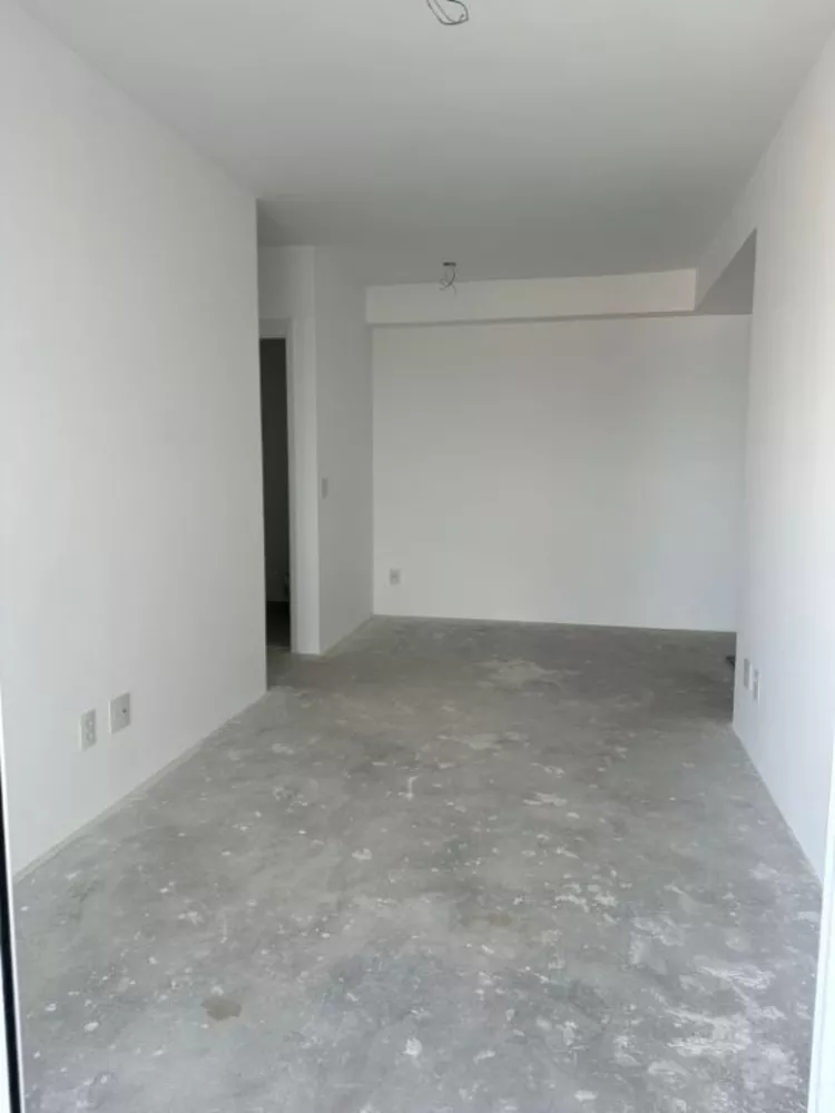 Apartamento à venda com 2 quartos, 72m² - Foto 4