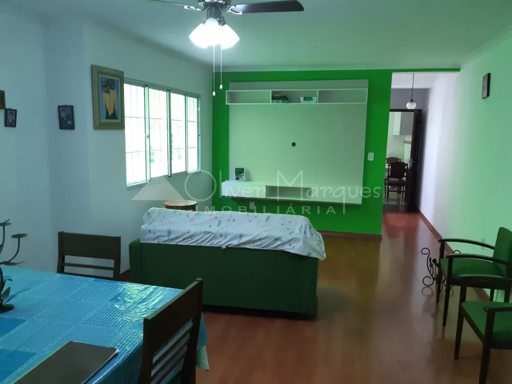 Sobrado à venda com 3 quartos, 400m² - Foto 2