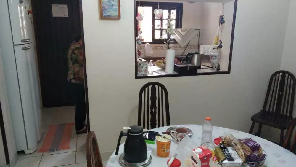 Sobrado à venda com 3 quartos, 190m² - Foto 1